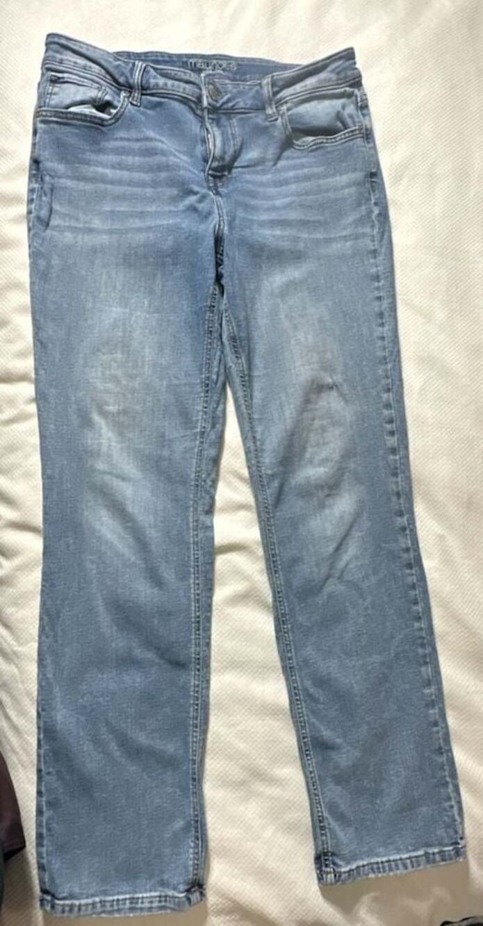 Maurices Mid-Rise Straight Leg Jeans Size 12 Regular